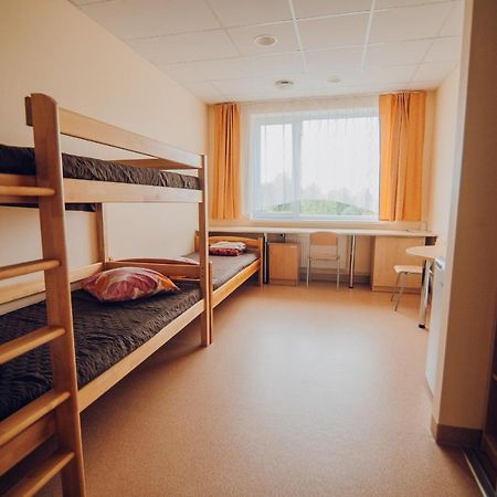 Valmieras Tehnikuma Dienesta Viesnica Eksteriør billede